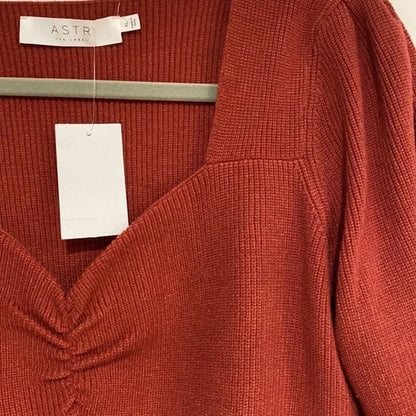 ASTR The Label Women's Sweetheart Neck Ruch Front Top XL/Extra Large Marsala NWT