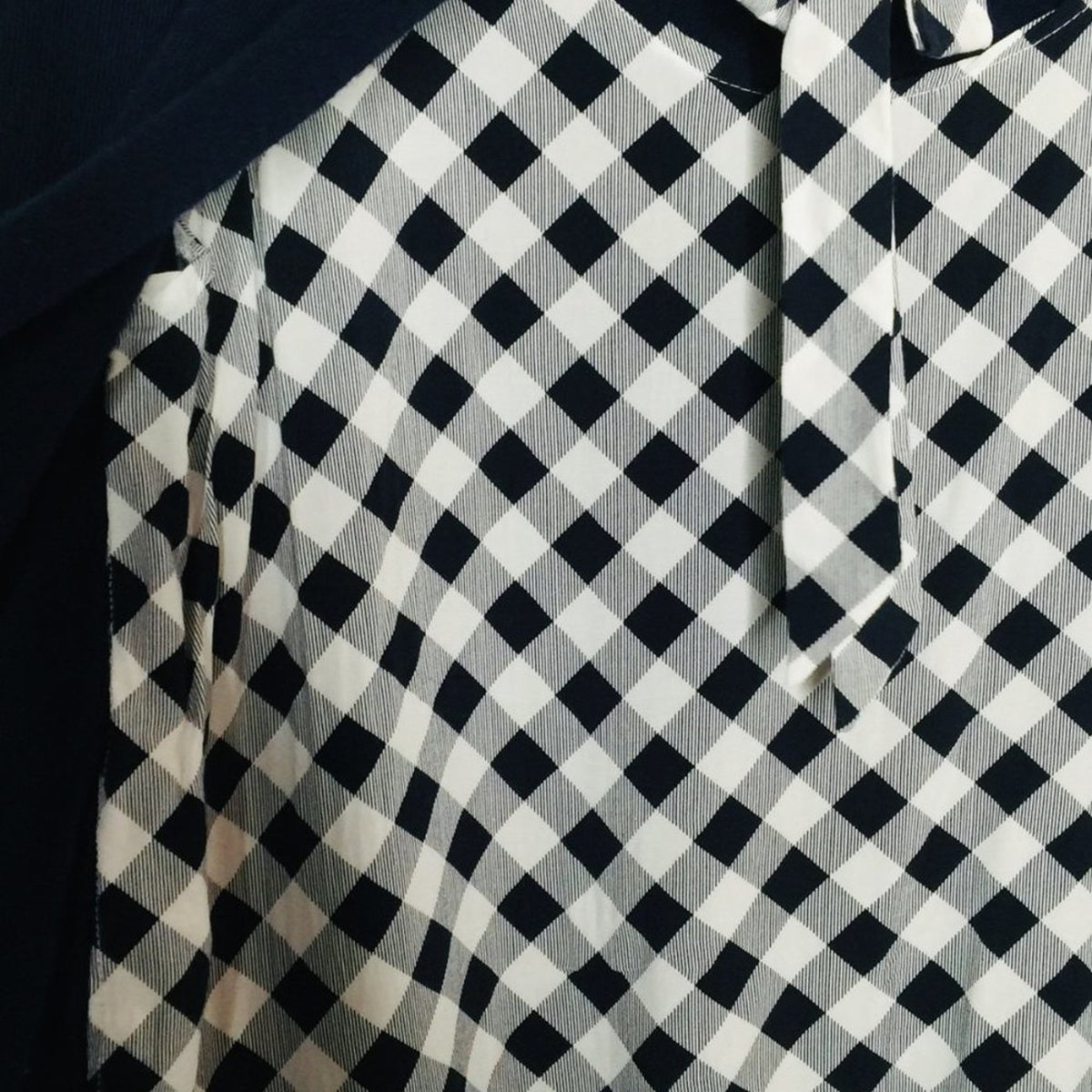 Crown & Ivy Hi-Low Blouse Top Long Sleeve Scoop Neck Tie Black check blue small