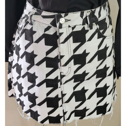 Topshop Moto Raw Hem Denim Houndstooth Belted Mini Skirt Sz 6 in Black/White NWT