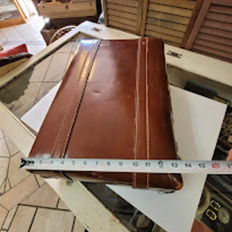 Leather suitcase briefcase VINTAGE handles Brown/tan stiitching 1940s