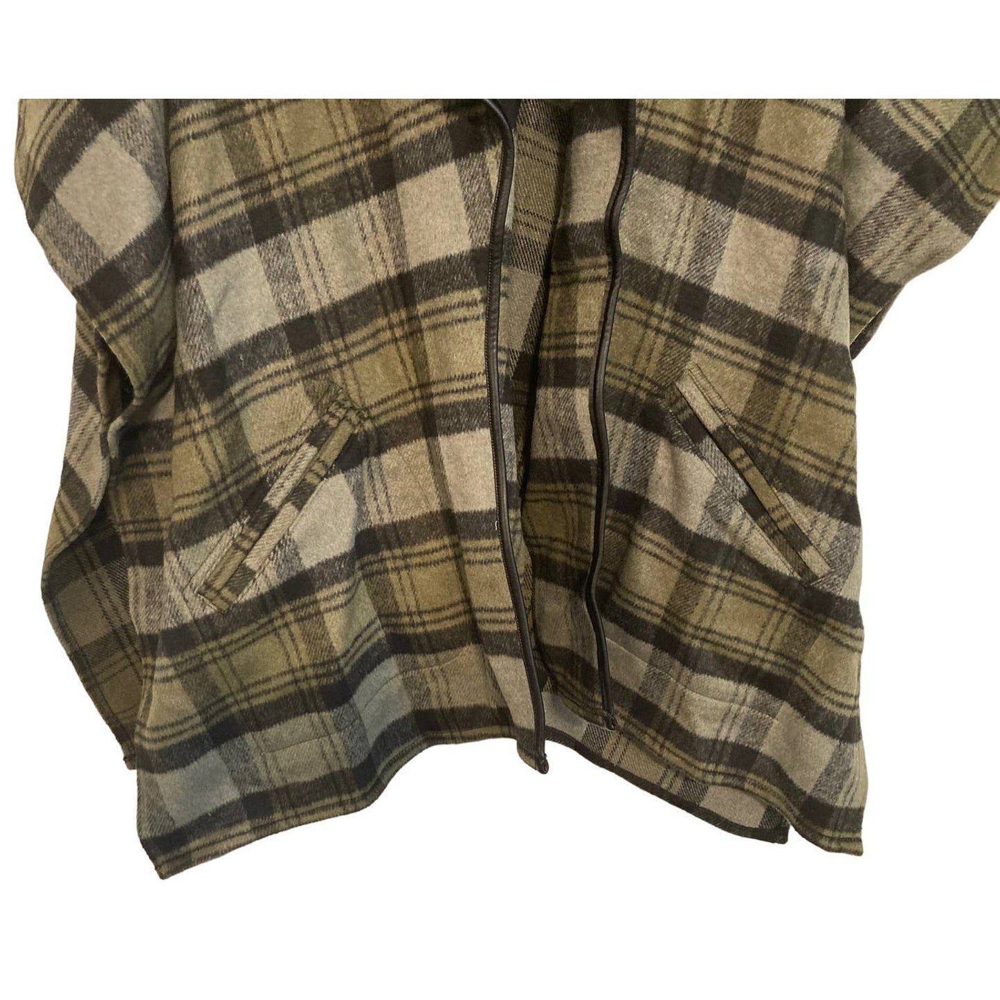 Nordstrom Cape Poncho One Size Green Lodge Plaid NWT