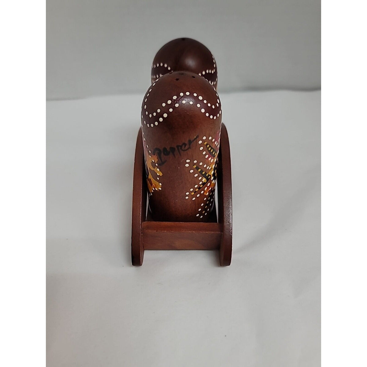 Australia Aboriginal Kangaroo Handmade Painted Wooden Salt Pepper Shakers Stand
