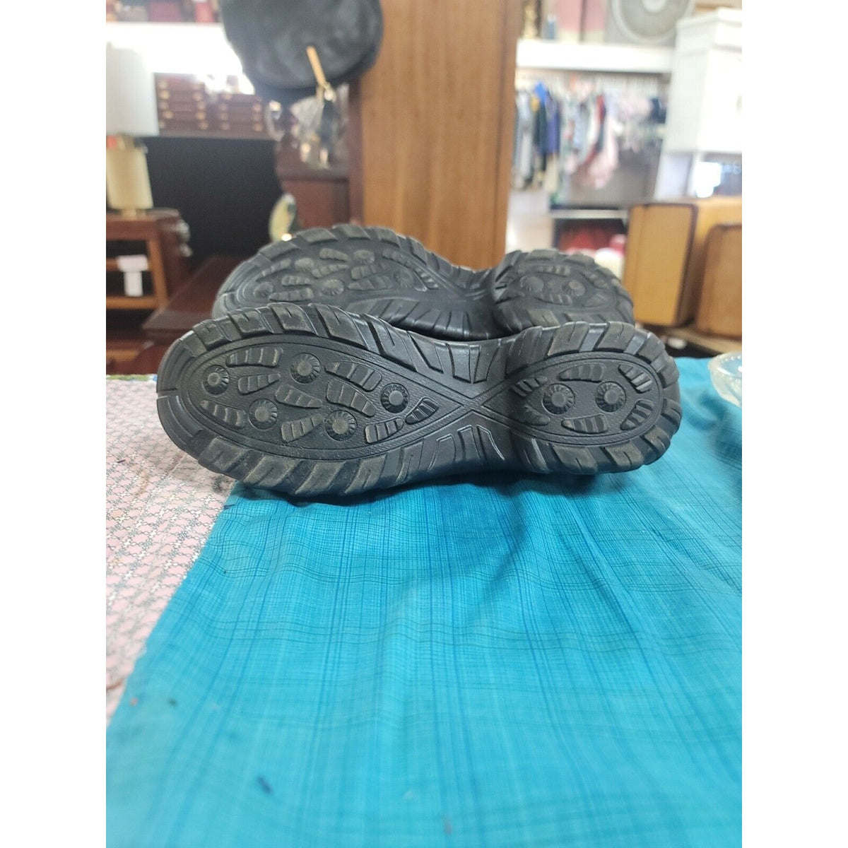Eu 40 US 8.5 Chunky Sole Cushion Sneakers Breathable Mesh Walking Slip-On Shoe