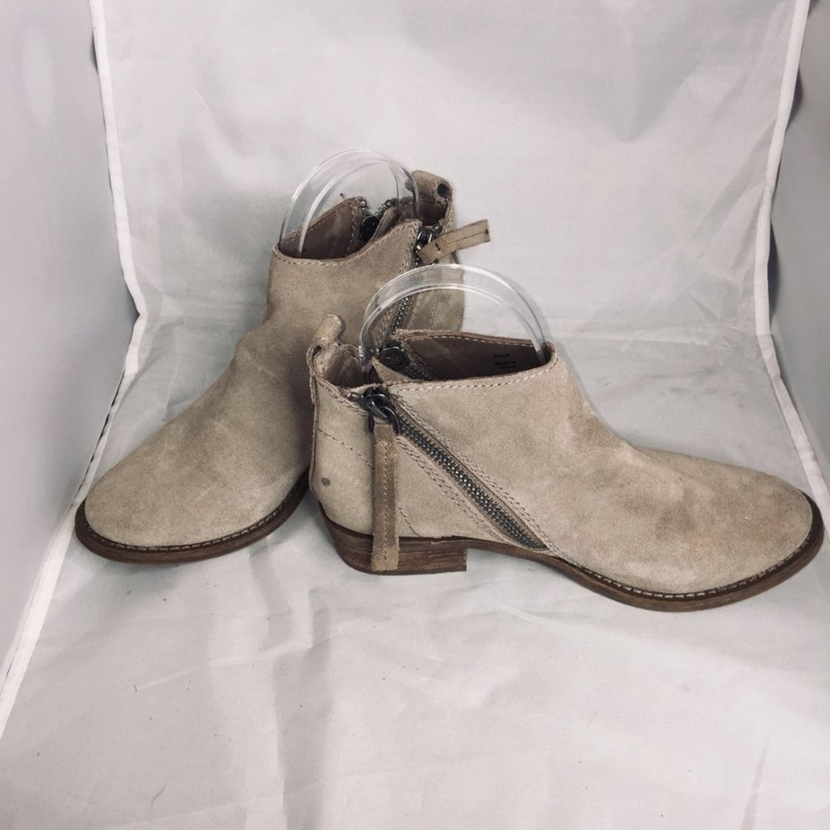Dolce Vita Ankle Booties Suede Taupe Side Zipper size 6