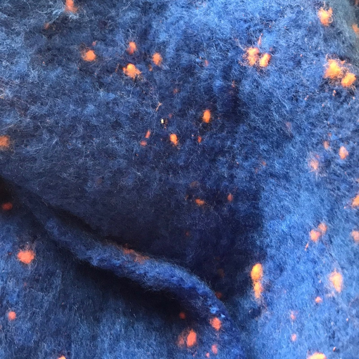 DKNY NEW Blanket Blue Scarf Orange Speckled Winter Oversized ONE Size Gator UF