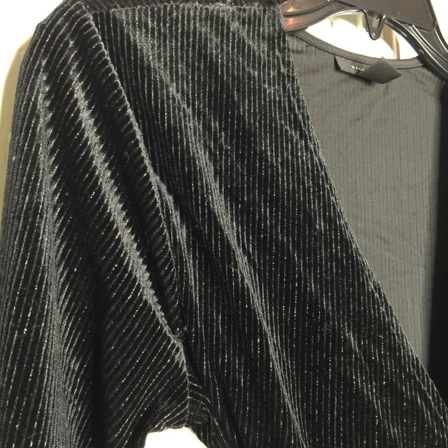 Halogen Velvet Metallic Ribbed Wrap Top Long Sleeve Surplice V-Neck Medium NEW
