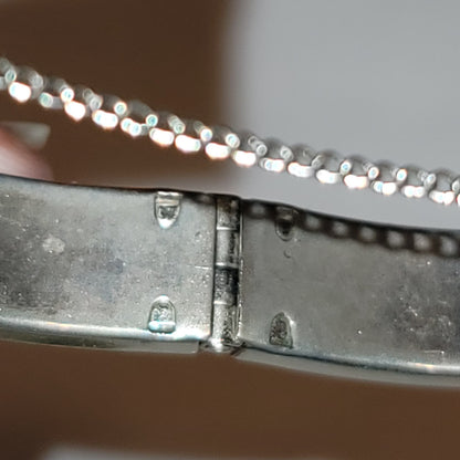 Silvertone bangle bracelet etched safety chain hinged floral floral motif Small