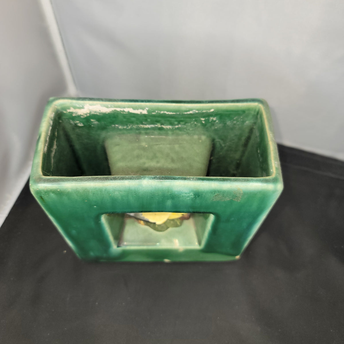 VINTAGE 1950's~60's McCoy Yellow Bird in a Box Green Vase