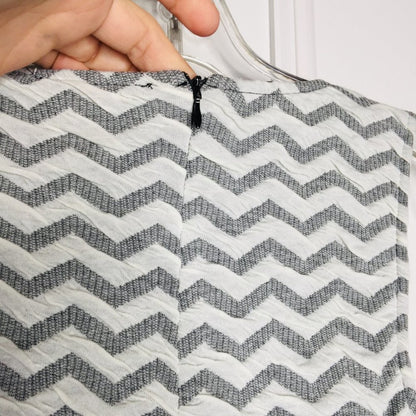 41 Hawthorn Stitch Fix Jace Fit & Flare Dress Chevron Gray White Size Small
