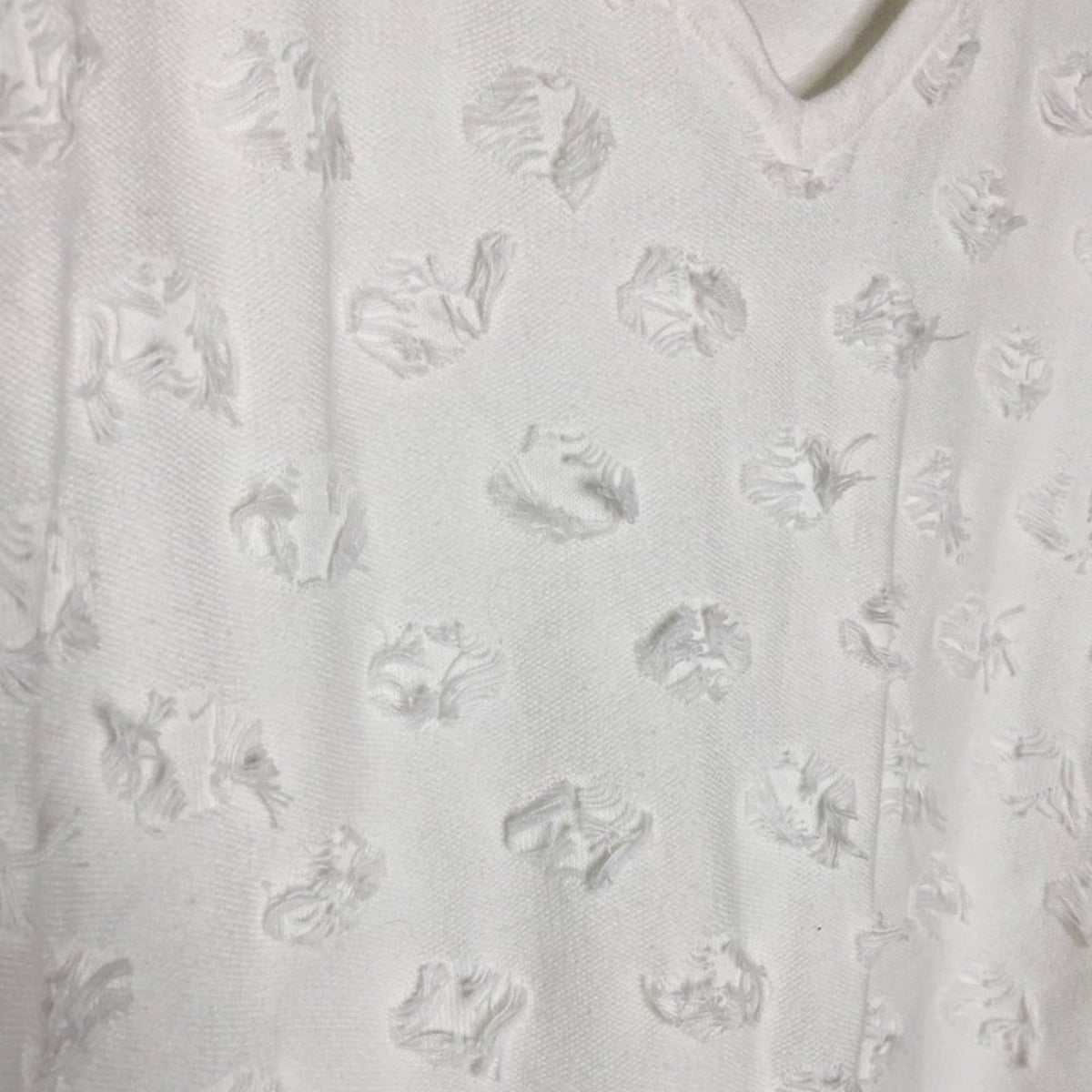 NWT Vince Camuto Cream Floating Fringe Dot Sweater Size XSmall Long sleeve XS