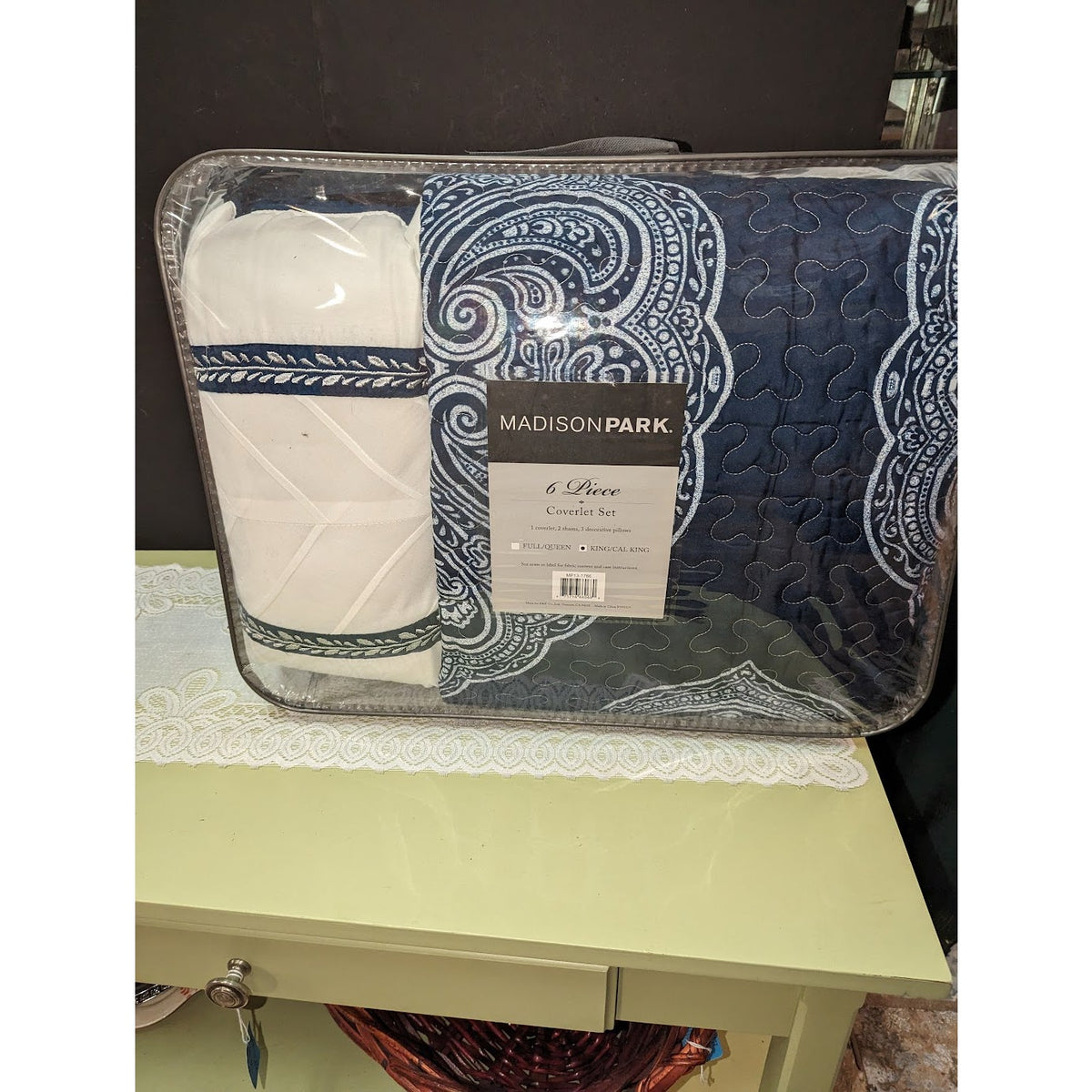 Madison Park Rachel 6-Piece Reversible Quilted California King Coverlet Set Navy