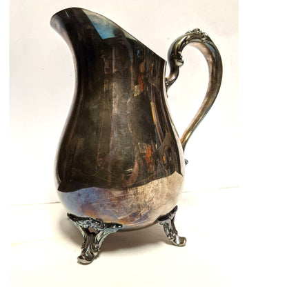 WM Rogers Ornate Plated Silver Stainless Steel 4 Footed Drink Pitcher Ice Lip 317