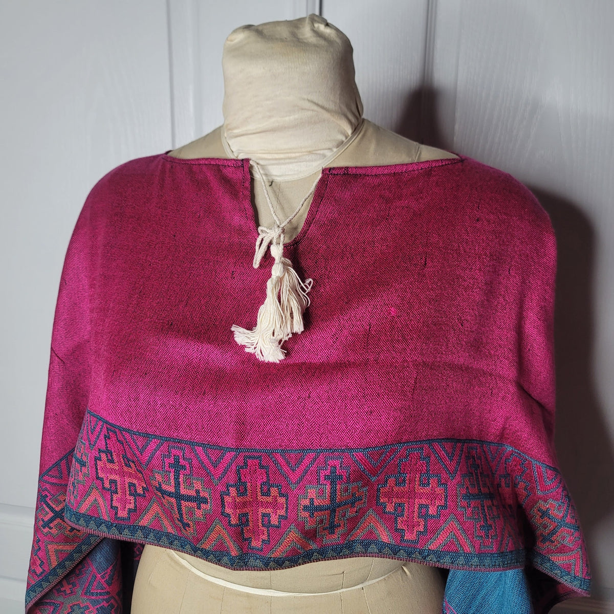 Chic hand-woven Poncho Bohemian Crop top Wrap Western Ethnic Clothing ONE SIZE