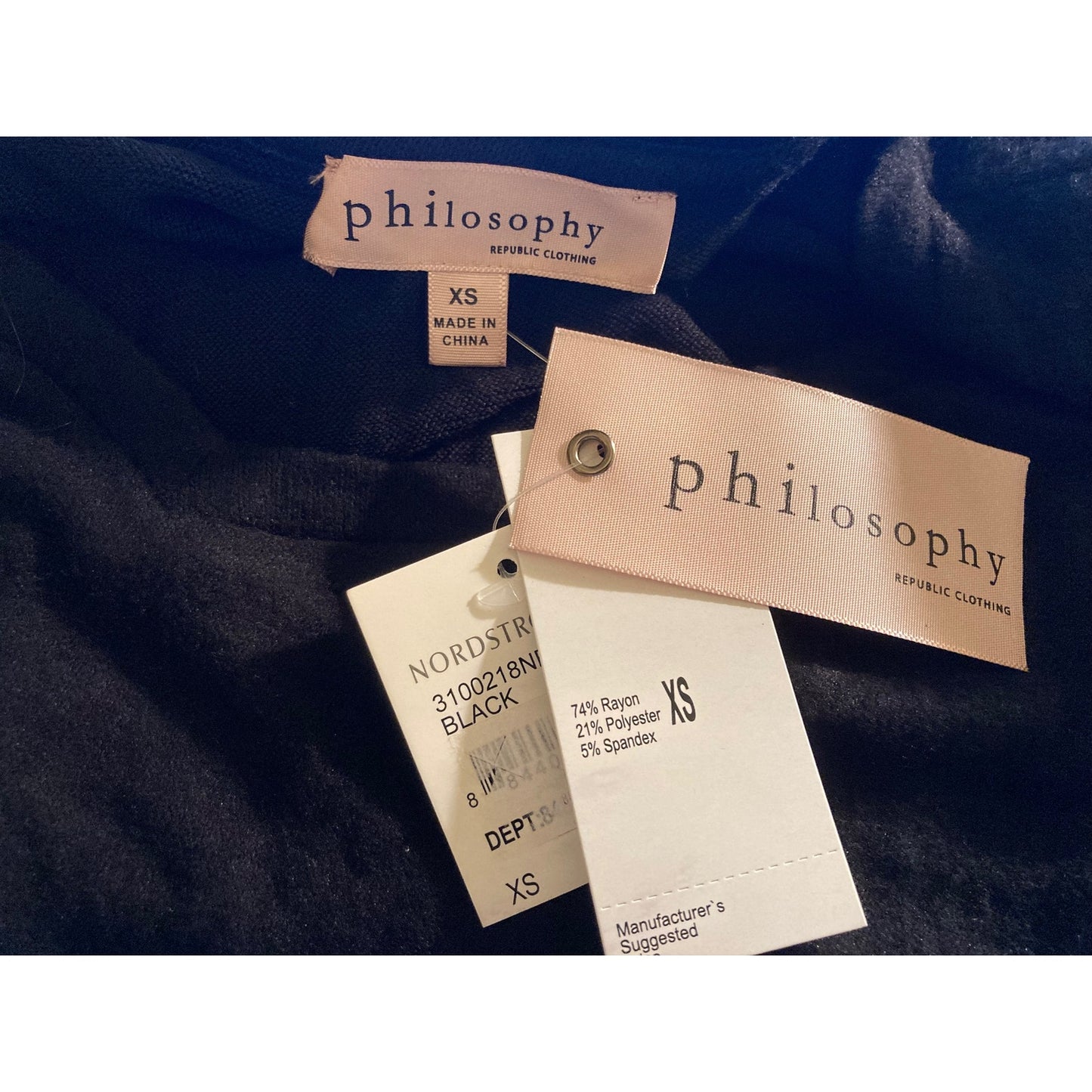 Philosophy Republic Clothing V-Neck Pullover Sweater XS/Extra Small Black NWT