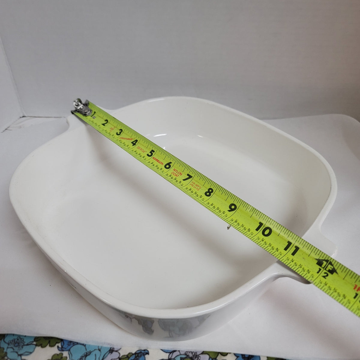 Black Trefoil P-22-ES Electromatic Skillet Dish by Corning Ware Baking Handle