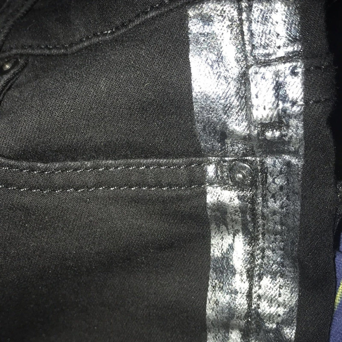 Joe’s Jeans The Charlie Skinny Cobra Black Pants 23