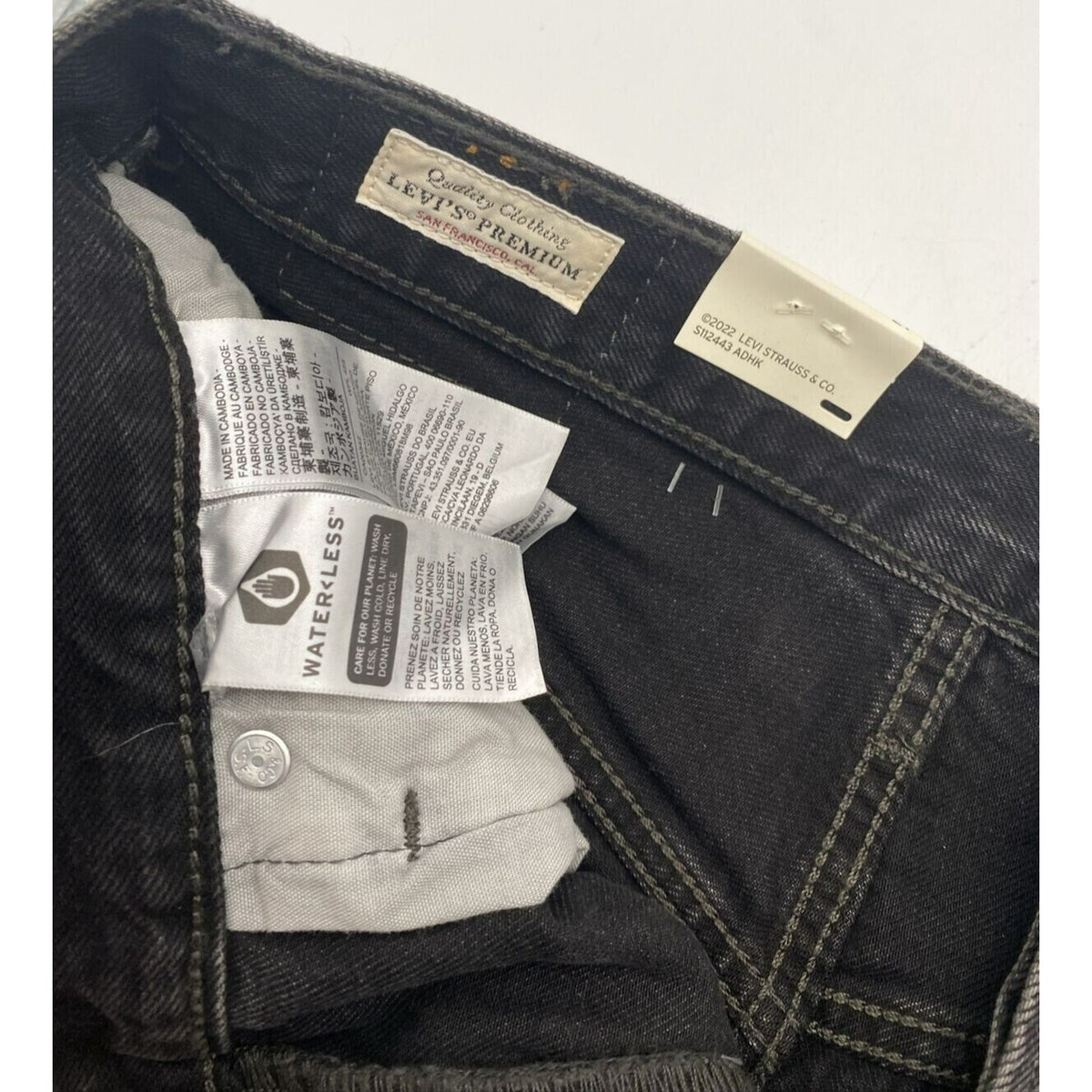 Levi's 501 Women Original Denim High Rise Shorts Button Fly Size 33 in Black NWT