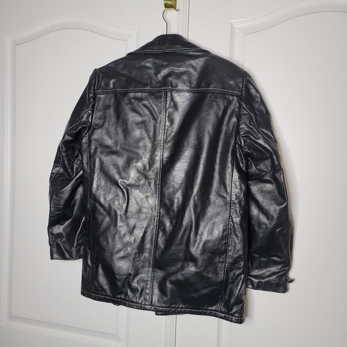 Juilliard Leather Vintage 1970 Lg. Lapel black white stitching Sz 38 Coat Jacket