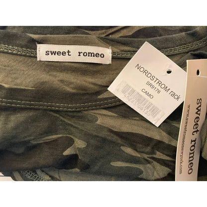 Sweet Romeo Thumbhole Long Sleeve Round Neck Curved Hem Top Sz Small in Camo NWT