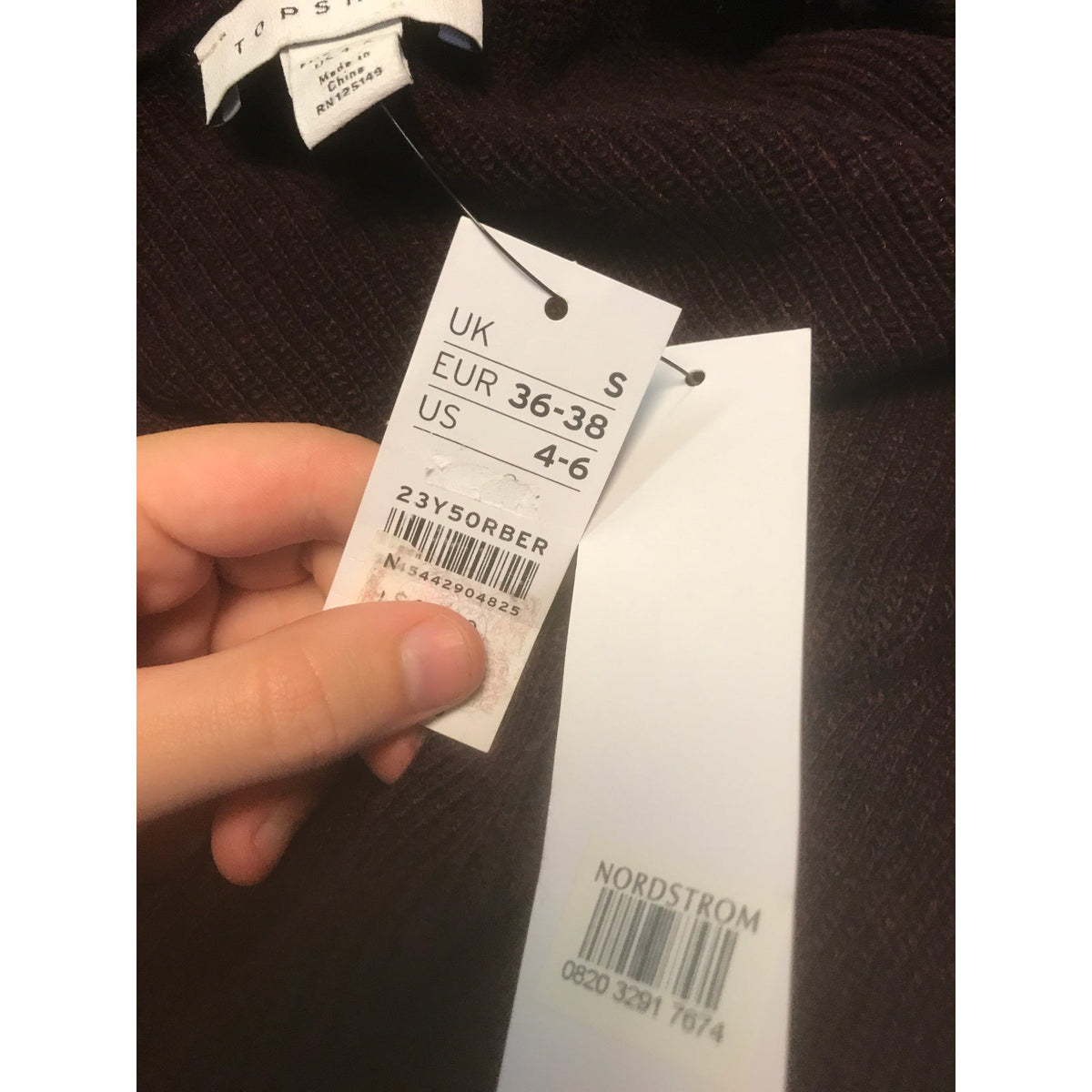 Topshop Pullover Sweater Long Sleeve V-Neck Burgundy Size 4-6 NWT