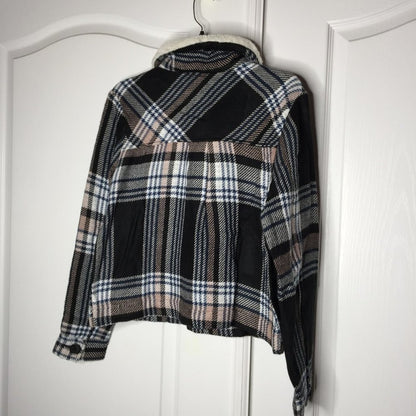 NEW SUSINA Faux Shearling Trim Jacket Long Sleeve SMALL Button Black Naya Plaid