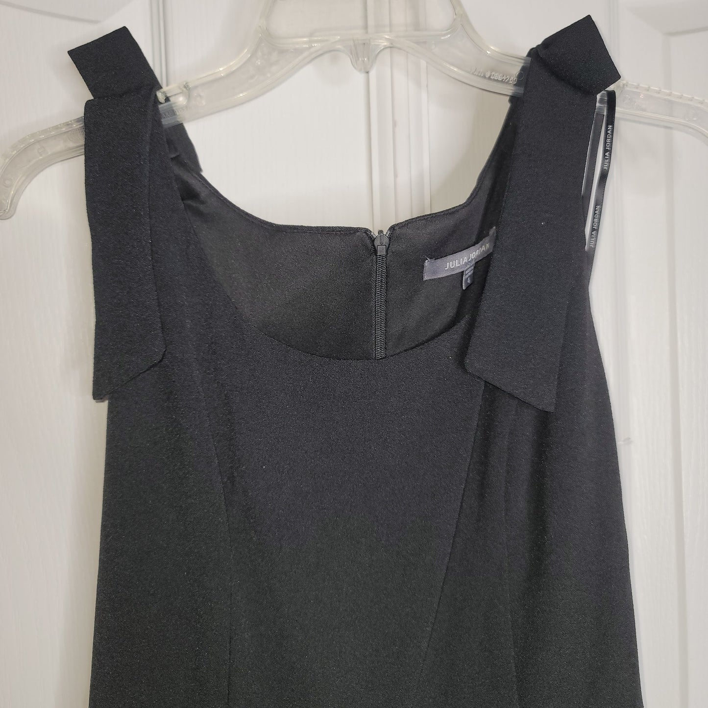 Julia Jordan Sleeveless Size 4 shoulder Wide Leg Casual Career Jumpsuit Black