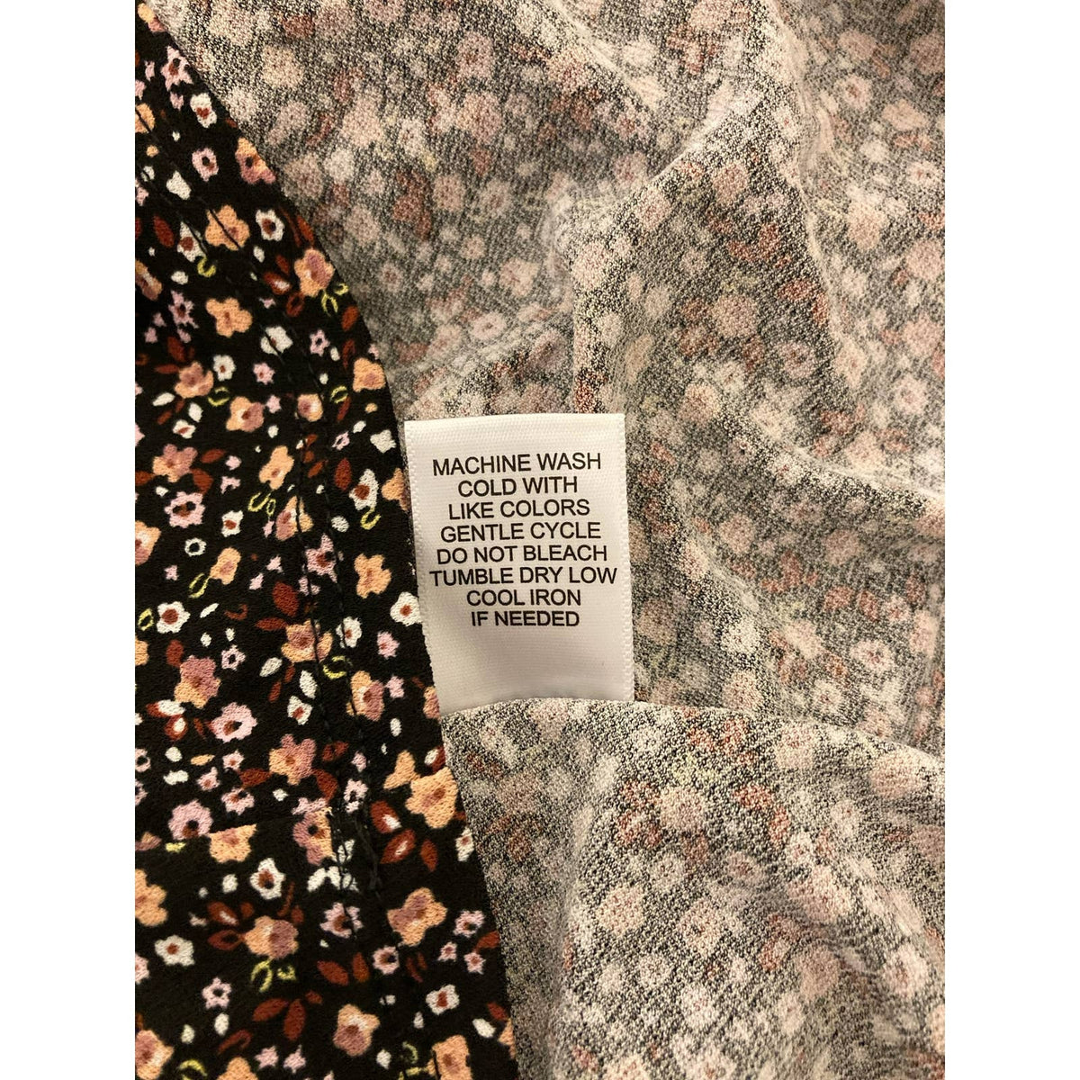 La La Land Mini Dress Medium Black Mauve Floral Print NWT Off Shoulder Empire