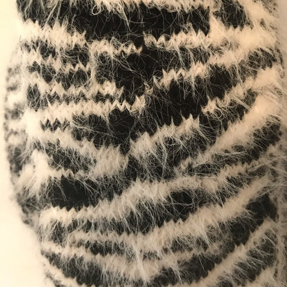 DKNY Fuzzy Animal Zebra print Shawl winter Black & White Scarf L:63” W:12”