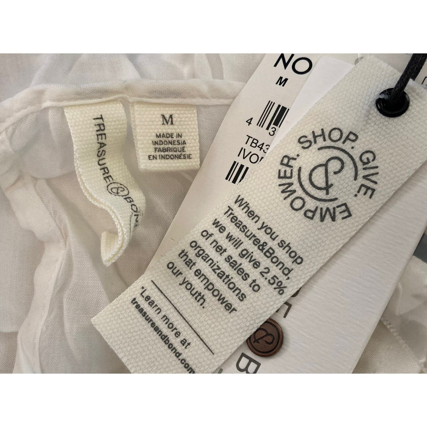 Treasure & Bond Soft Voile Round Neck Blouse Top Sz Medium in Ivory NWT
